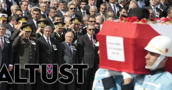 Kendine uyanı yaptı, hesabı taktı sıvıştı